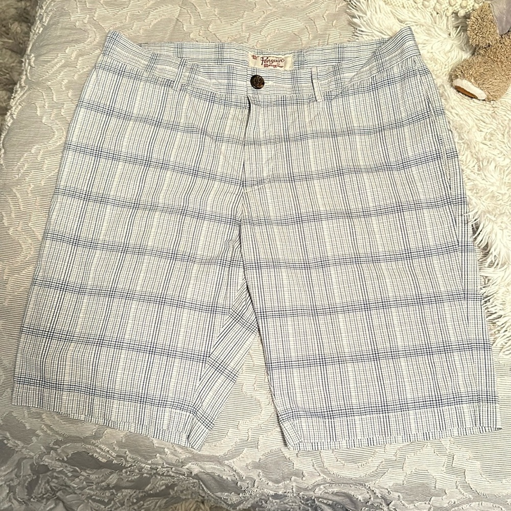 Original Penguin men’s blue and white plaid shorts. Size 34.